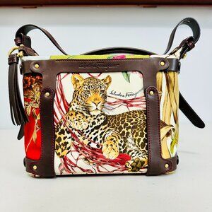 RARE SALVATORE FERRAGAMO FIERA SATIN WILDLIFE SAFARI JUNGLE PRINT SHOULDER BAG